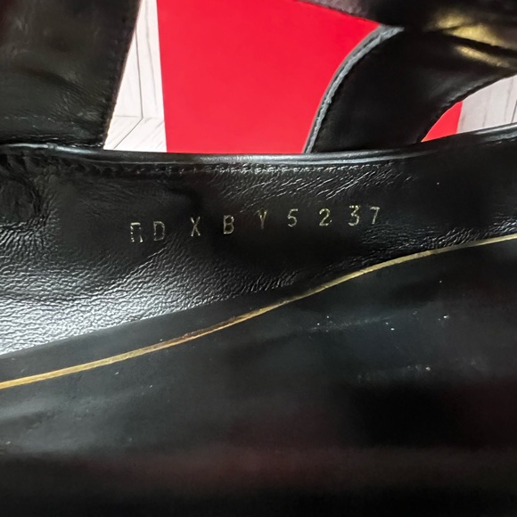 Valentino Garavani Roman Stud Ankle Strap Leather Mule Flat Black Sz 37 / 7 - Picture 11 of 12